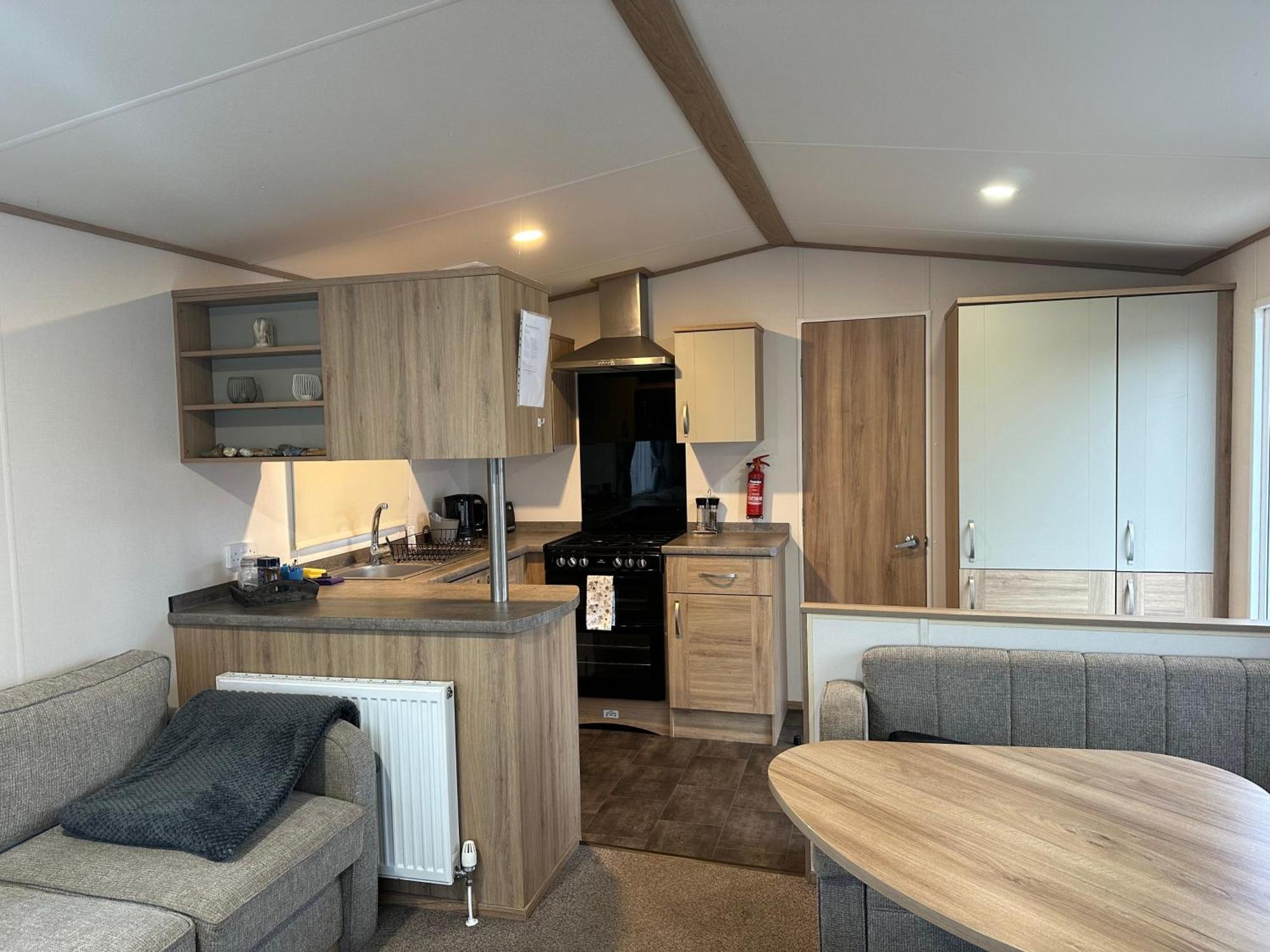 Felixstowe Chimo Caravan 8 Sleeps 5 Min To Beach Eksteriør billede