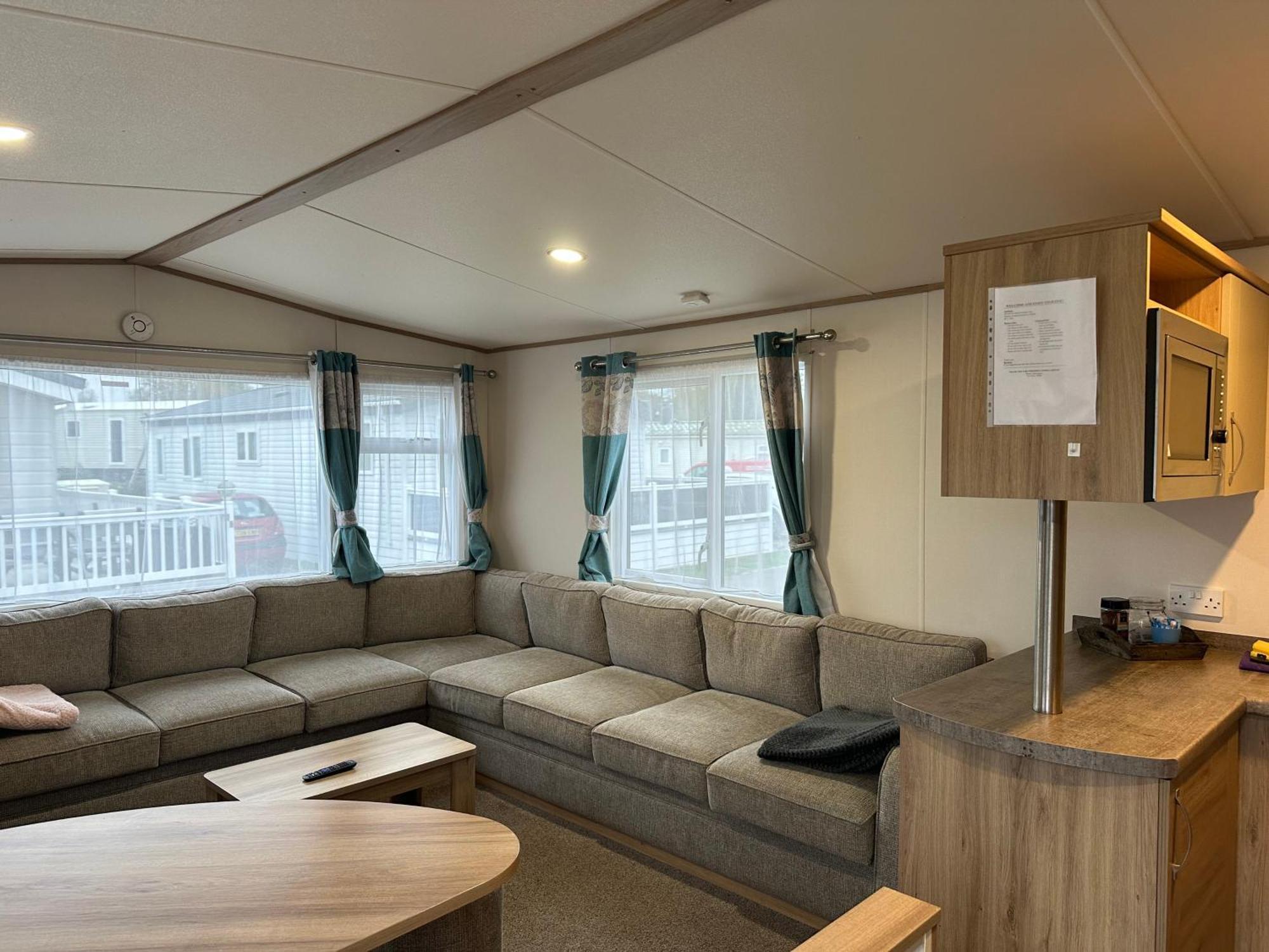 Felixstowe Chimo Caravan 8 Sleeps 5 Min To Beach Eksteriør billede